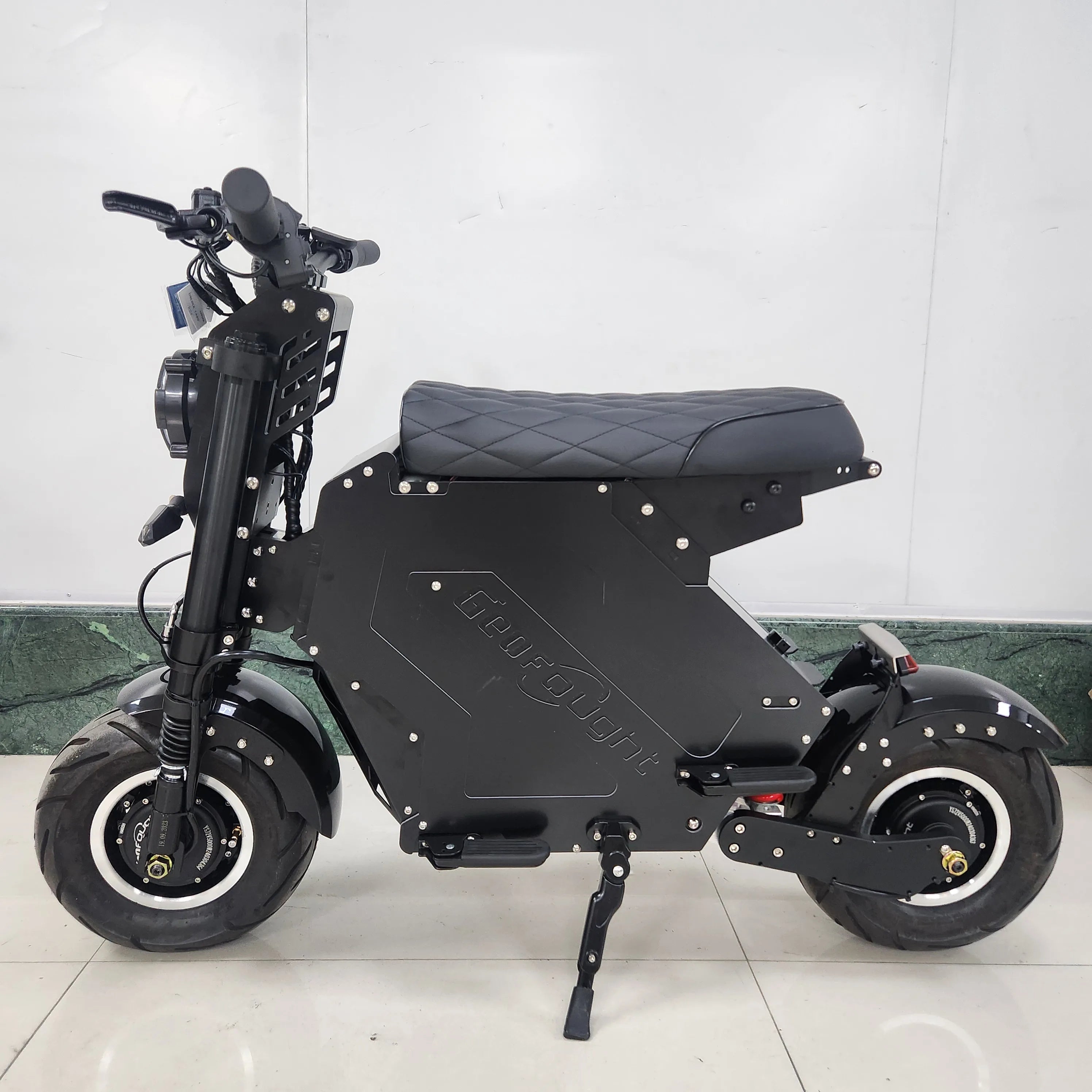 Powerful Dual Motor Escooter Fast 100 Km/H 72V 10000W Long Range Fat Tyre Off-Road Adult Motorcycle Electric Scooter with Seat
